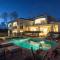Sweet Dream Villa with Private Pool in Sugar Hill!