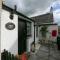 Postbox Cottage