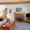 The Tranquil Heron Cottage