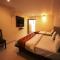 Silver Suite