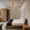 Travelholic Residence Golden Gates