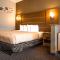 Quality Inn & Suites near Six Flags - Austell - 奥斯特