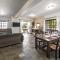 Dim Art Traditional Villa - with private pool - Áno Tripódhon