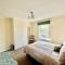 10 Langworthgate