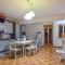 Cozy Apartment In Gaggi With Kitchen