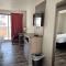 Simple Life Motel