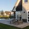Villa by Tjeukemeer with Finnish Sauna