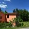 Centrally located for the cities of art in Tuscany in a picturesque area