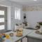 Nicolas Home