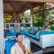 Cili Emas Oceanside Resort