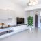 Calipso Big APT with Sea View, Parking & Pool