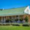 Berluda Farmhouse and Cottages - Oudtshoorn