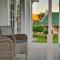 Berluda Farmhouse and Cottages - Oudtshoorn