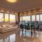 Unique Sea & Sunset Residence