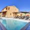 Villa mit privatem Pool, Spielplatz, WLAN, Klima, BBQ