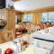 Hotel Kristall B&B