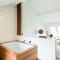 Van Heeckeren Apartments & Suites Nes