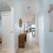 Luxury Seafront 4p large ground floor apartment