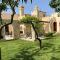 Comfortable House with Fenced Garden - Surano - Fireplace Comfortable House with Fenced Garden - Surano - Fireplace