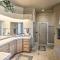 Patio and Lake Havasu View Scenic Gated Retreat! - مدينة ليك هافاسو
