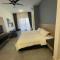 Homestay Shah Rizki at Imperio with swimming pool muslim friendly
