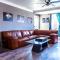 Big Home/Pet/Free Parking/EV/6 Br Sleeps 25/dwntwn
