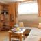 Zwei Ferienwohnungen Ankerpatz 70 qm mit Loggia & Puppenstube 50 qm mit Gartenterrasse in Hagenburg nähe Steinhuder Meer