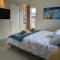 Unique, Spacious, Self-Built Eco Home with huge garden and movie room - 安德沃