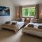 Unique, Spacious, Self-Built Eco Home with huge garden and movie room - 安德沃