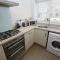Derby City Base - 2 Bed Near Hospital, Driveway Parking, Garden