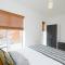 Derby City Base - 2 Bed Near Hospital, Driveway Parking, Garden