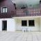 Appartement Confortable avec Piscines, Terrasse et Parking à Samoëns - FR-1-629-100