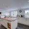 Norfolk Luxe Beach House Sleeps 8 Dog friendly