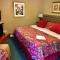 WeatherPine Inn