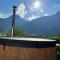 Romantic private superior Swiss Chalet with Hottub - Lungern