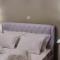 The Bright House a two-storey maisonette in Loutraki