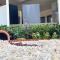 Island Suites Hobby Airport
