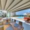 Sea view villa with private pool close to the beach
