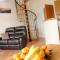 Beautiful cozy 3 bedroom 2 bathroom apartment