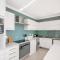 Camps Bay Villa with Impeccable Views! - Fokváros