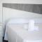 R130 Beachfront Apartment with air conditionner