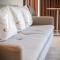 Room fully equipped with free access to Spa and Gym - 图卢姆