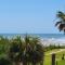 Second Row Beach Home - Ocean views - Old school vibes - Galveston