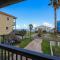 Second Row Beach Home - Ocean views - Old school vibes - Galveston