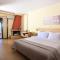 Faros Luxury Suites
