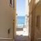 [DOWNTOWN SELINUS] Bright apartment with courtyard