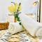 Amancios Balai - Near the Airport, City Center!