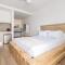Amelia Deluxe Rooms