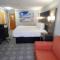 Ambassador Inn and Suites - South Yarmouth