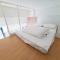 YOLO Guesthouse